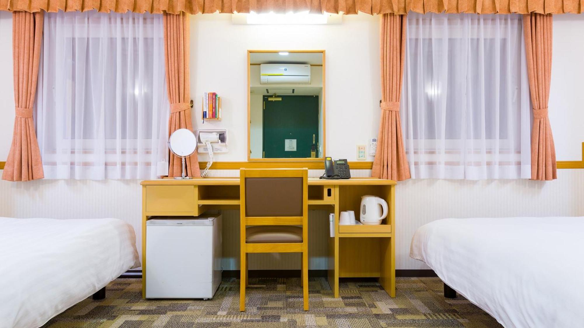 Toyoko Inn Nara Shin Omiya Ekimae الغرفة الصورة